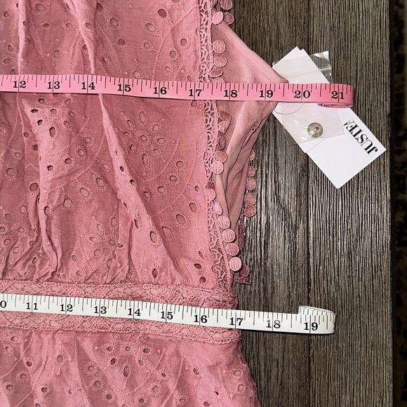 JUSTFAB Eyelet Shift Dress - Picture 12 of 13